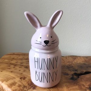 NWT! Rae Dunn Hunny Bunny Canister